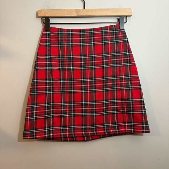 Brandy Melville Dresses & Skirts - NWT Brandy Melville Cara Plaid Skirt Red Size XS/S (O/S)